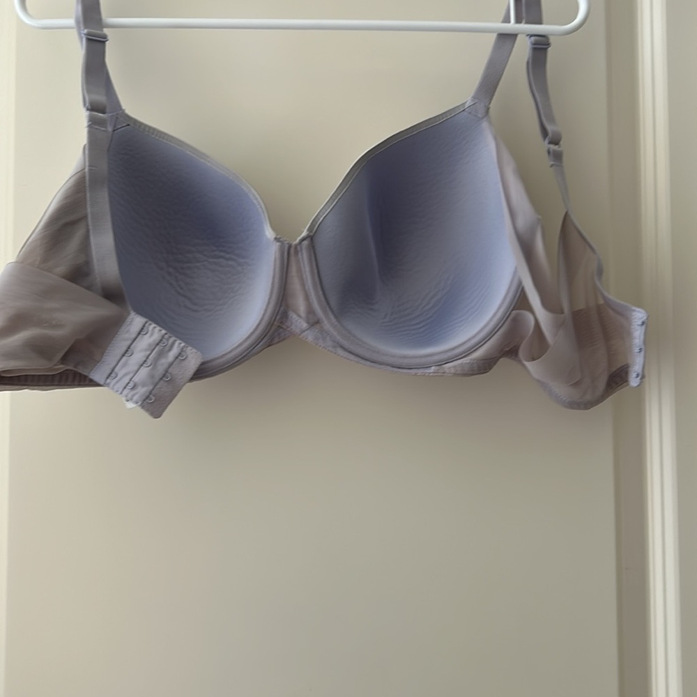 Wacoal Drape Back Net Effect Padded Underwire Bra… - image 8